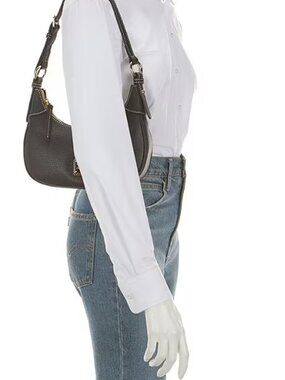 DOONEY & BOURKE LUCCA PEBBLED LEATHER BAGUETTE SHOULDER BAG